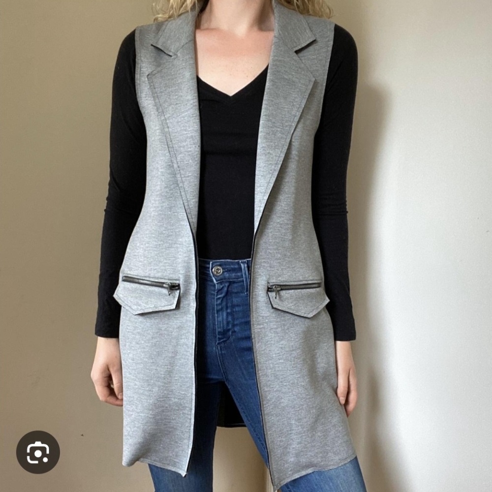 TOPSHOP Gray Sleeveless Open Front Vest with Pockets